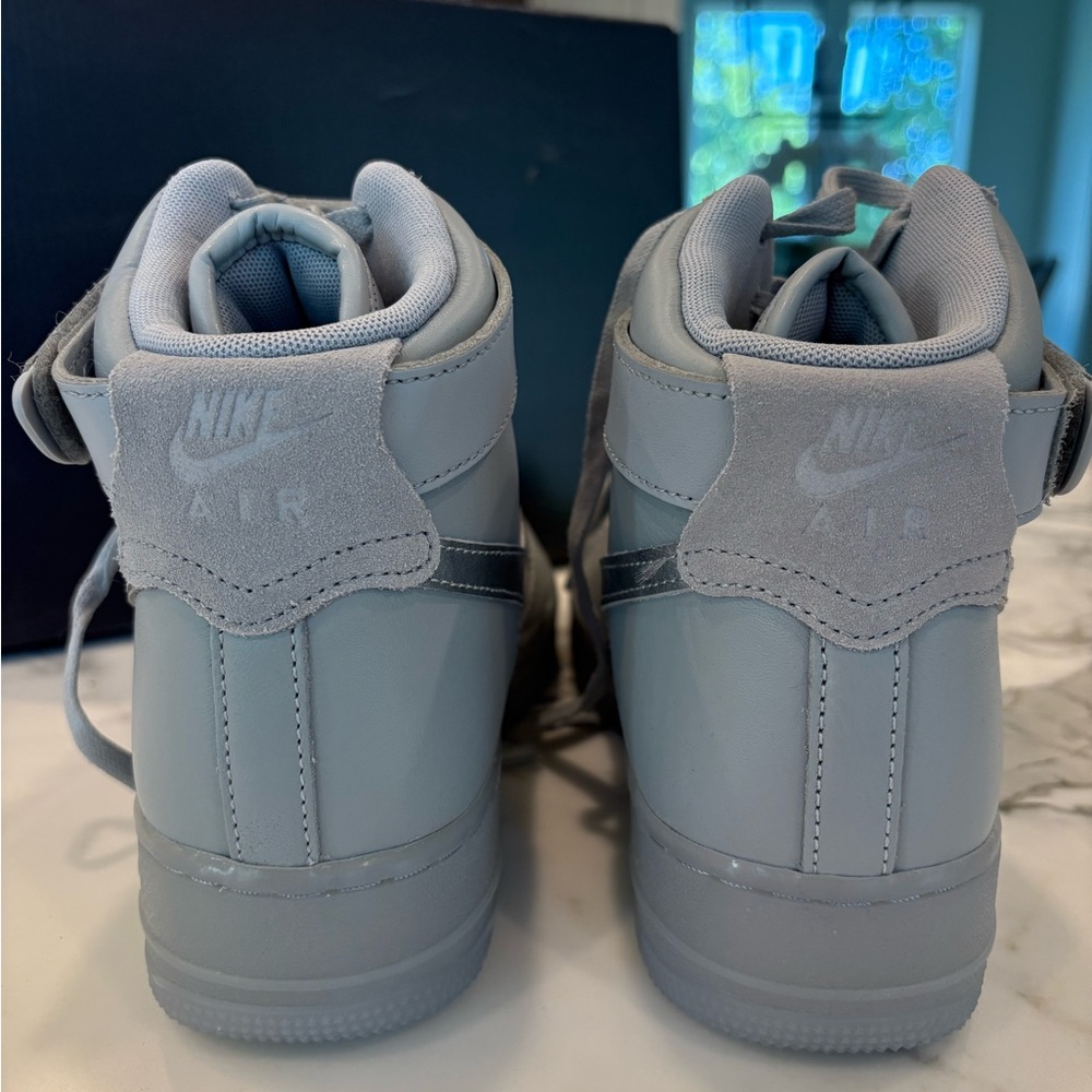Nike Air Force 1 High Top ‘07 PRM Sneakers with Neon Laces - Picture 3 of 10